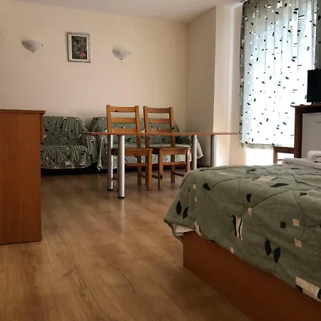 Family Hotel 2*